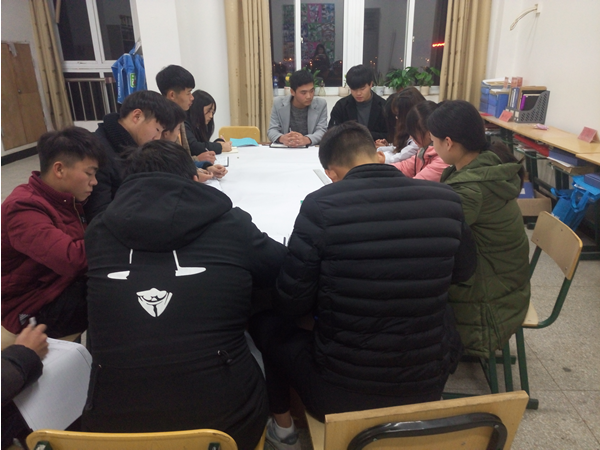 信息系团总支开展“四进四信”主题会议2.png