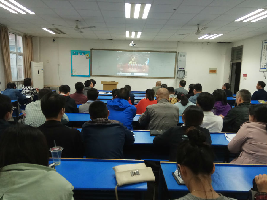 招聘会1.jpg